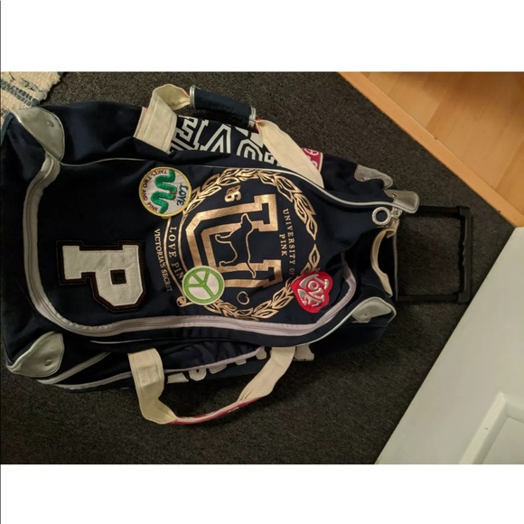 VINTAGE Victoria's Secret Pink Rolling Suitcase - Picture 5 of 5